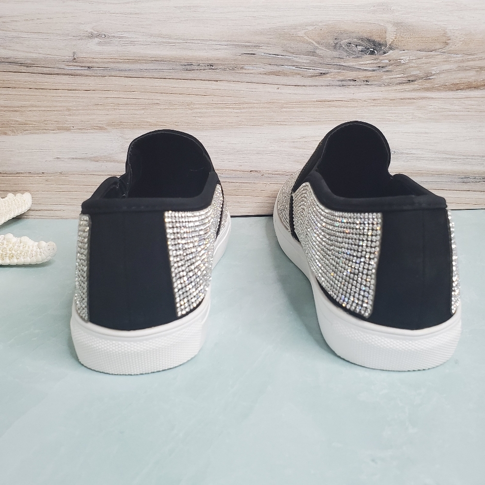 NEW! Black and White Rhinestone Slip On Sn… - Picture 6 of 9
